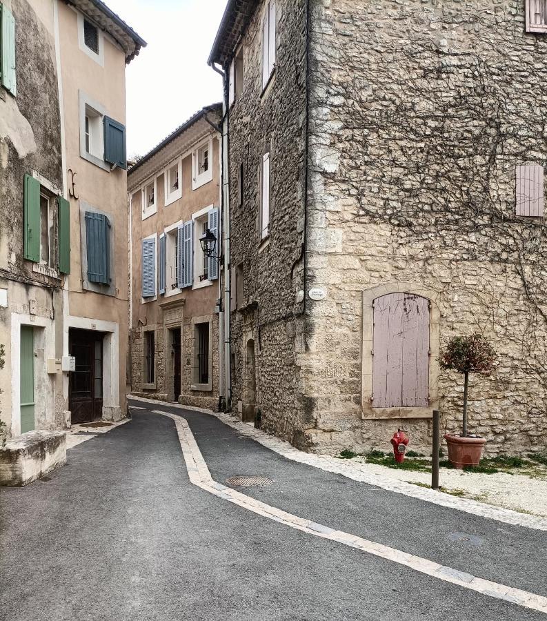 Entre Terre Et Ciel. Apartment Saignon Exterior photo