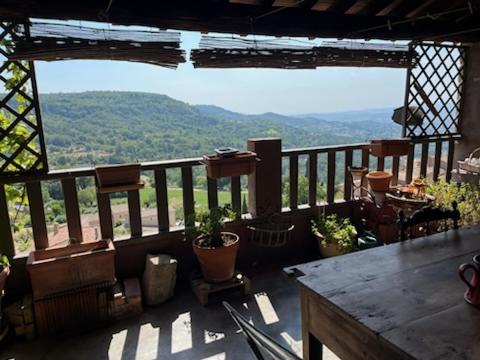 Entre Terre Et Ciel. Apartment Saignon Exterior photo